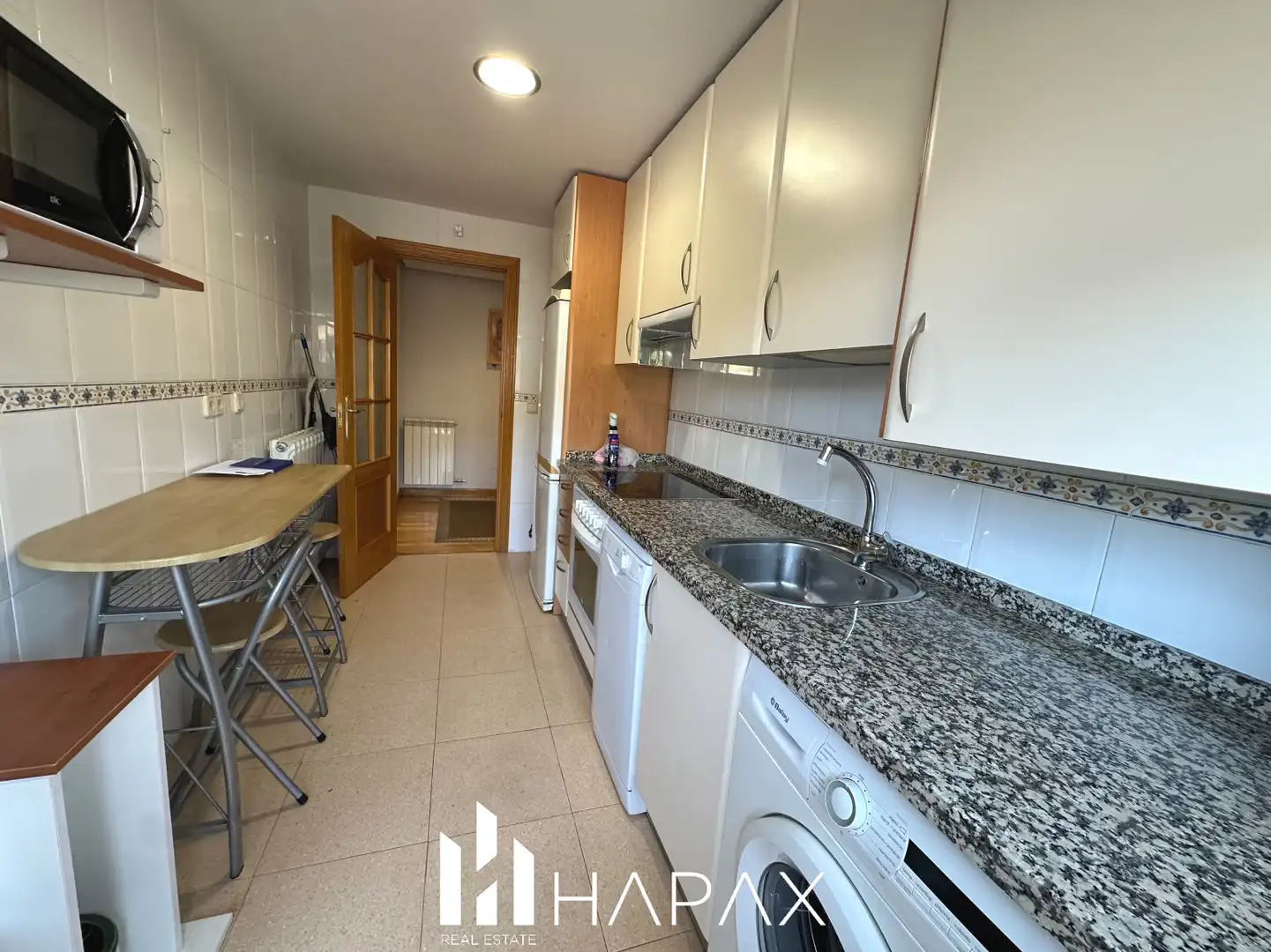 Küche von Wohnung zum Verkauf in Salamanca mit Heizung, Privatgarten und Möbliert
