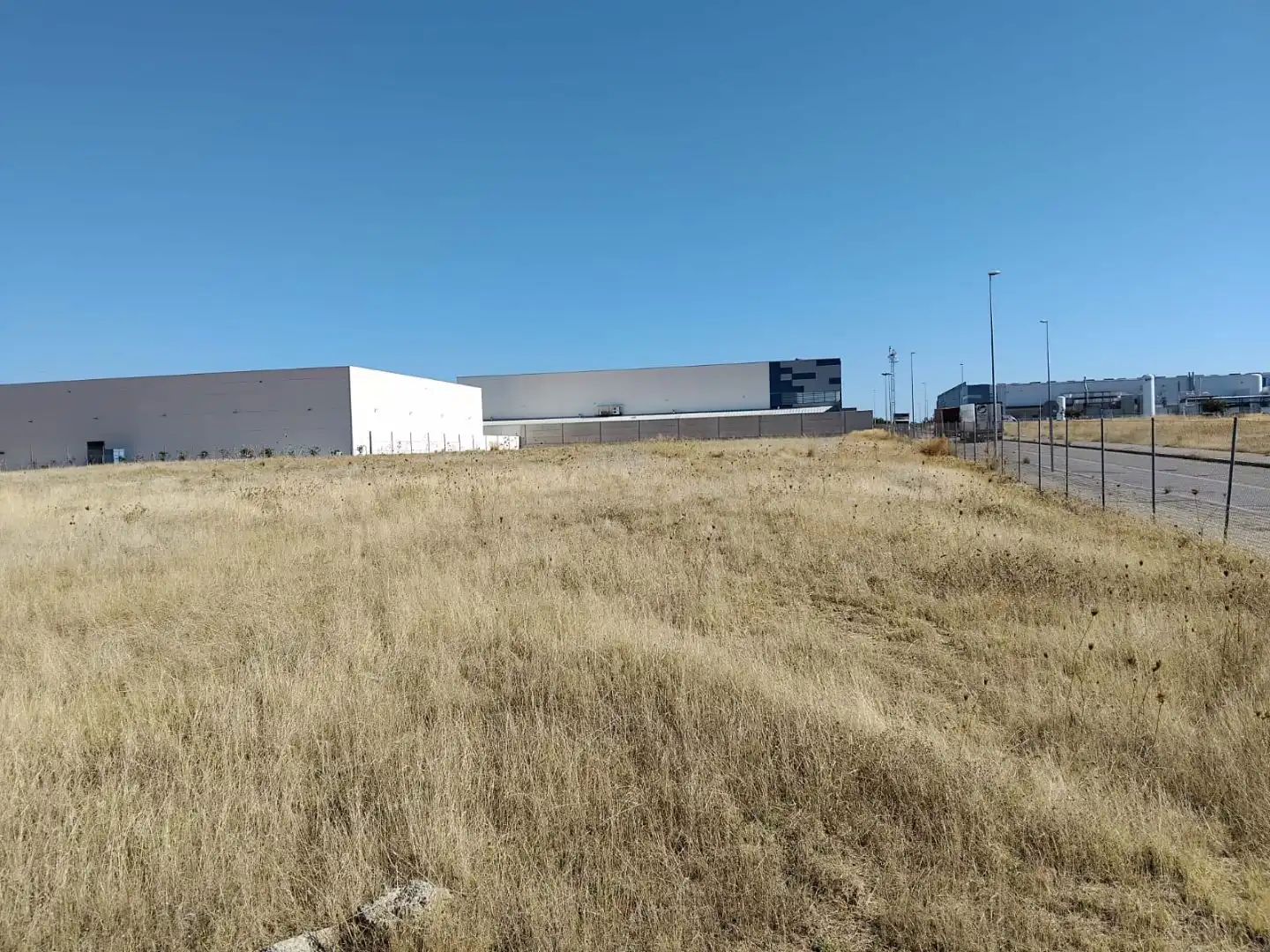 Vista exterior de Terreno industrial en venta en Carmona