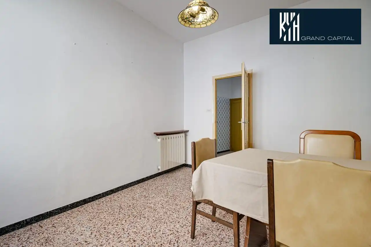 Esszimmer von Erdgeschoss zum Verkauf in Salt mit Heizung und Abstellraum