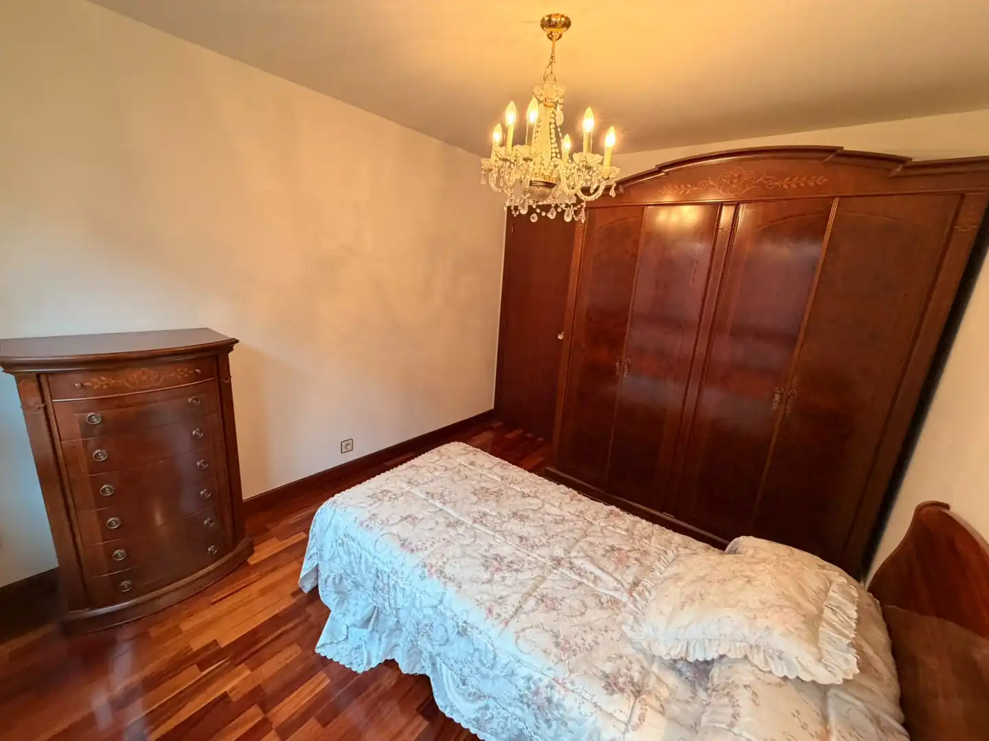 Bedroom of Flat for sale in Cruces