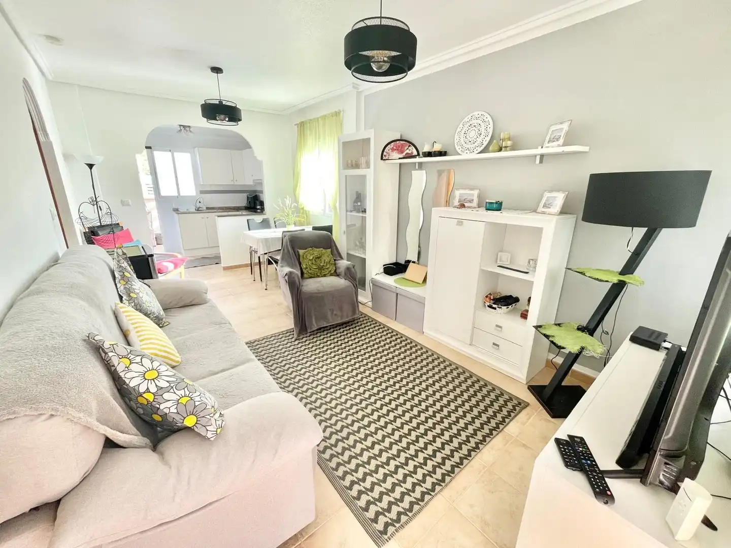 Sala de estar de Casa o chalet de alquiler en Pilar de la Horadada con Aire acondicionado, Terraza y Piscina