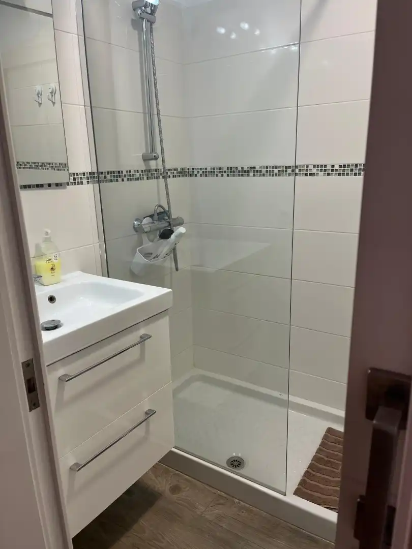 Bathroom of Study for rent in Tacoronte  with Furnished, Washing machine and Microwave