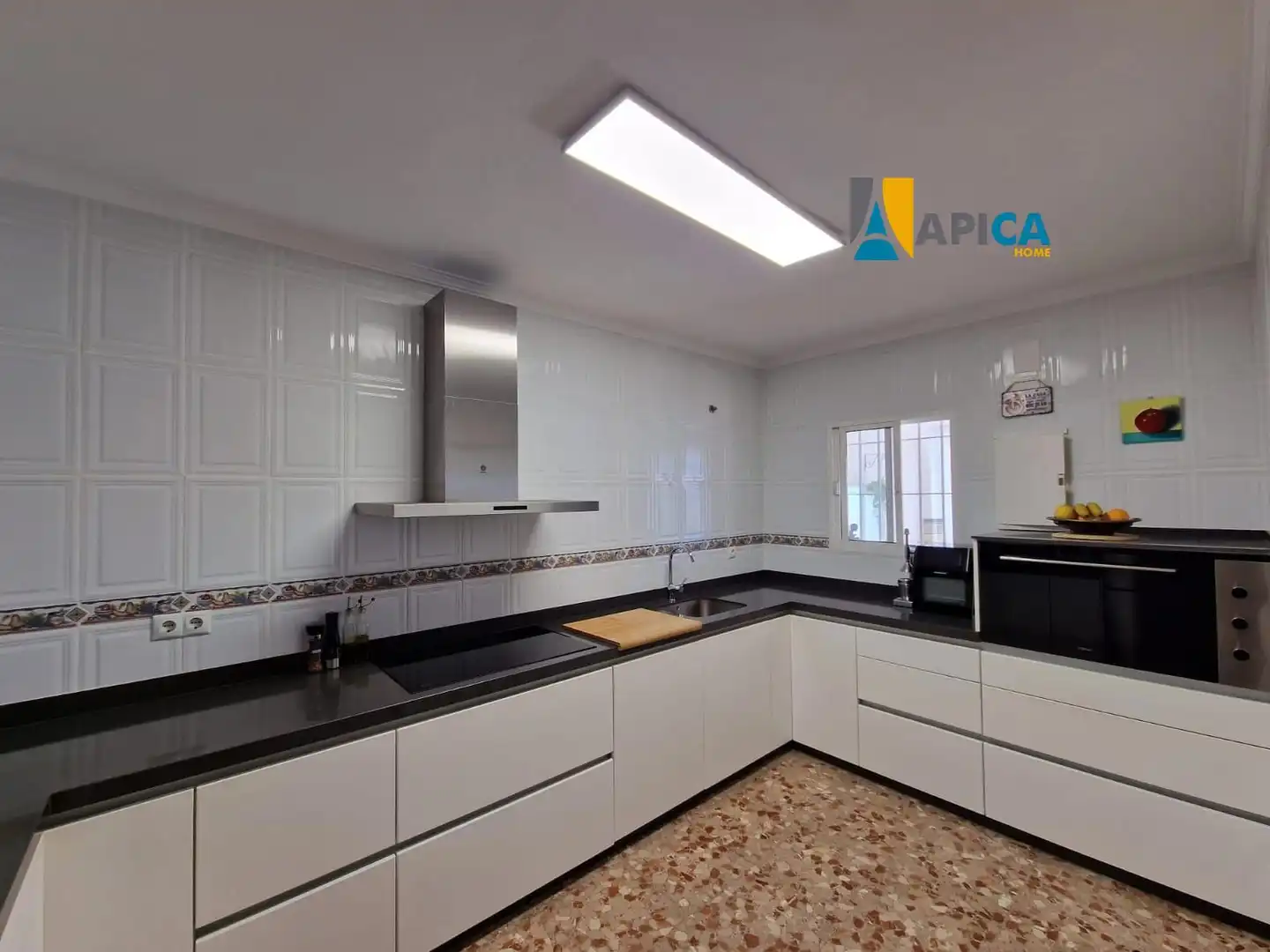 Cocina de Casa o chalet en venta en Chiclana de la Frontera con Piscina