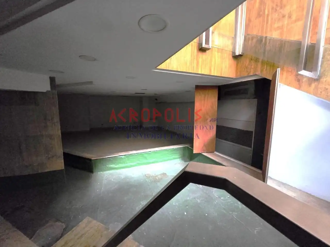 Local comercial en venda a Calle Gil Y Carrasco 3 24001 Leon, imagen 6