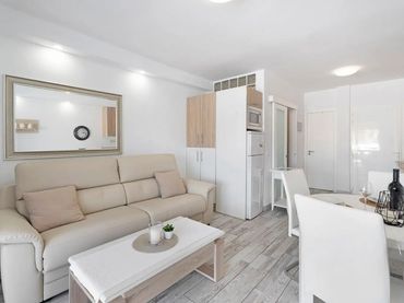 Flat with pool for sale in Costa Adeje