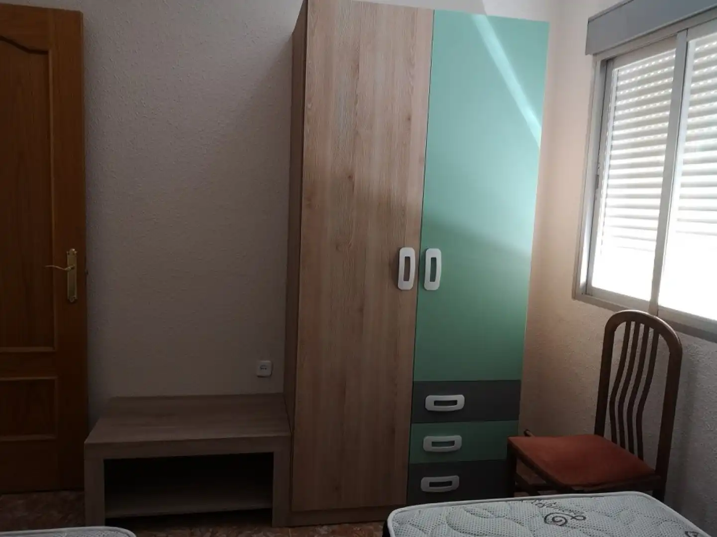 Habitación de Piso en venta en Navarrete con Calefacción, Parquet y Balcón