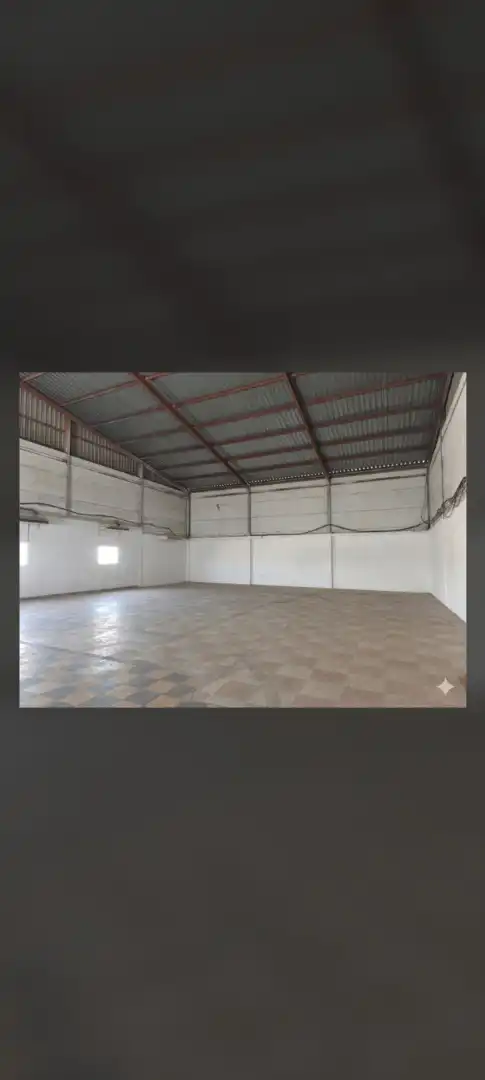 Nave industrielle à vendre à Oeste
