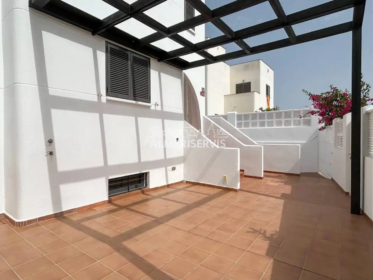Terrassa de Casa o xalet en venda en El Ejido amb Terrassa i Piscina