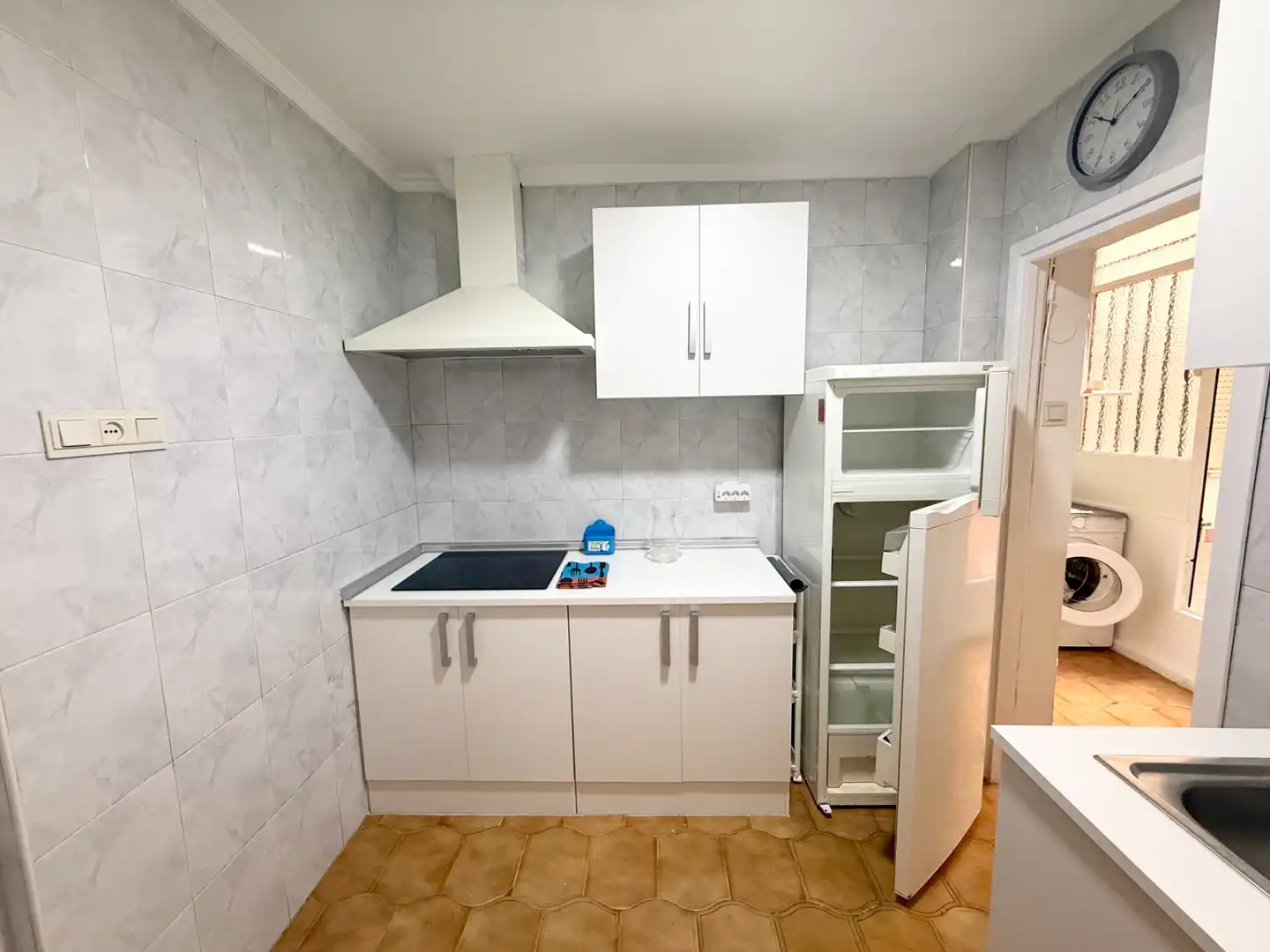Cuina de Pis de lloguer en Granada amb Terrassa, Moblat i Rentadora