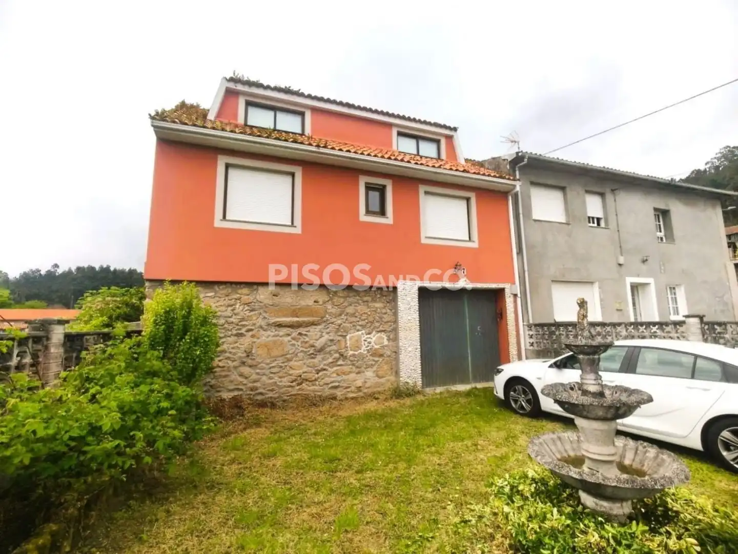 Vista exterior de Casa o chalet en venta en Culleredo con Calefacción, Terraza y Amueblado
