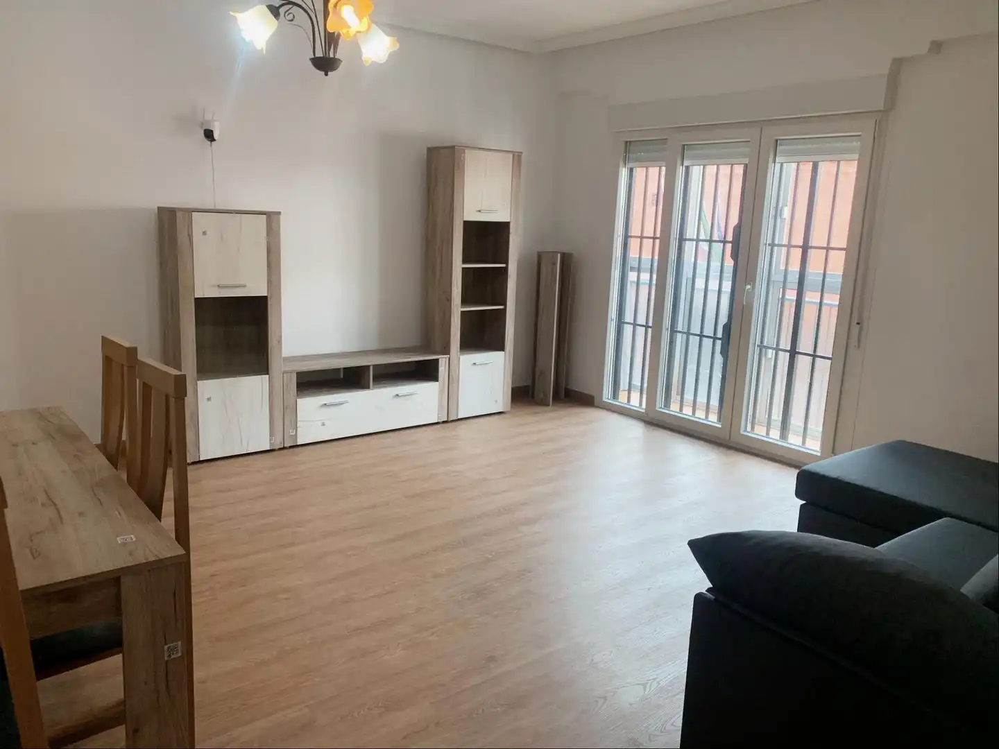 Living room of Flat for rent in Plasencia  with Furnished