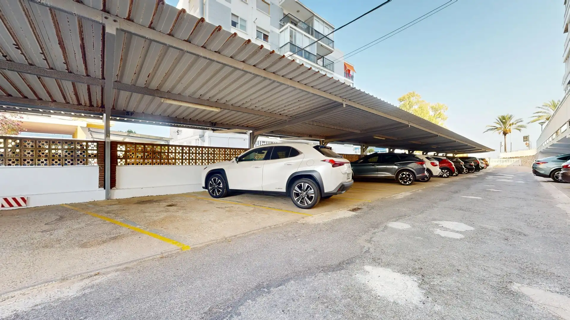 Parking de Piso en venta en Benicasim / Benicàssim con Jardín privado y Terraza