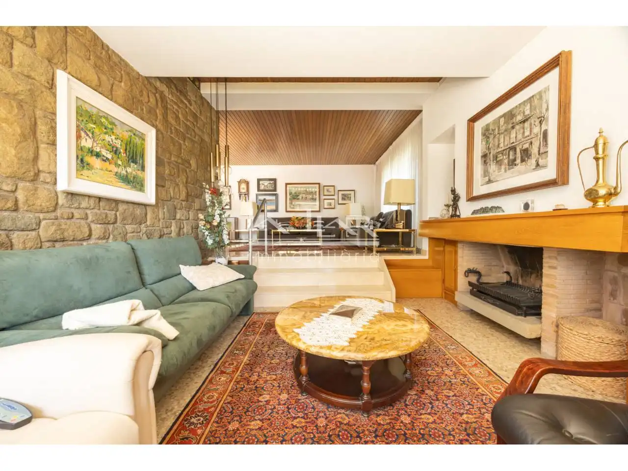 Sala d'estar de Casa o xalet en venda en Manlleu amb Aire condicionat, Calefacció i Jardí privat
