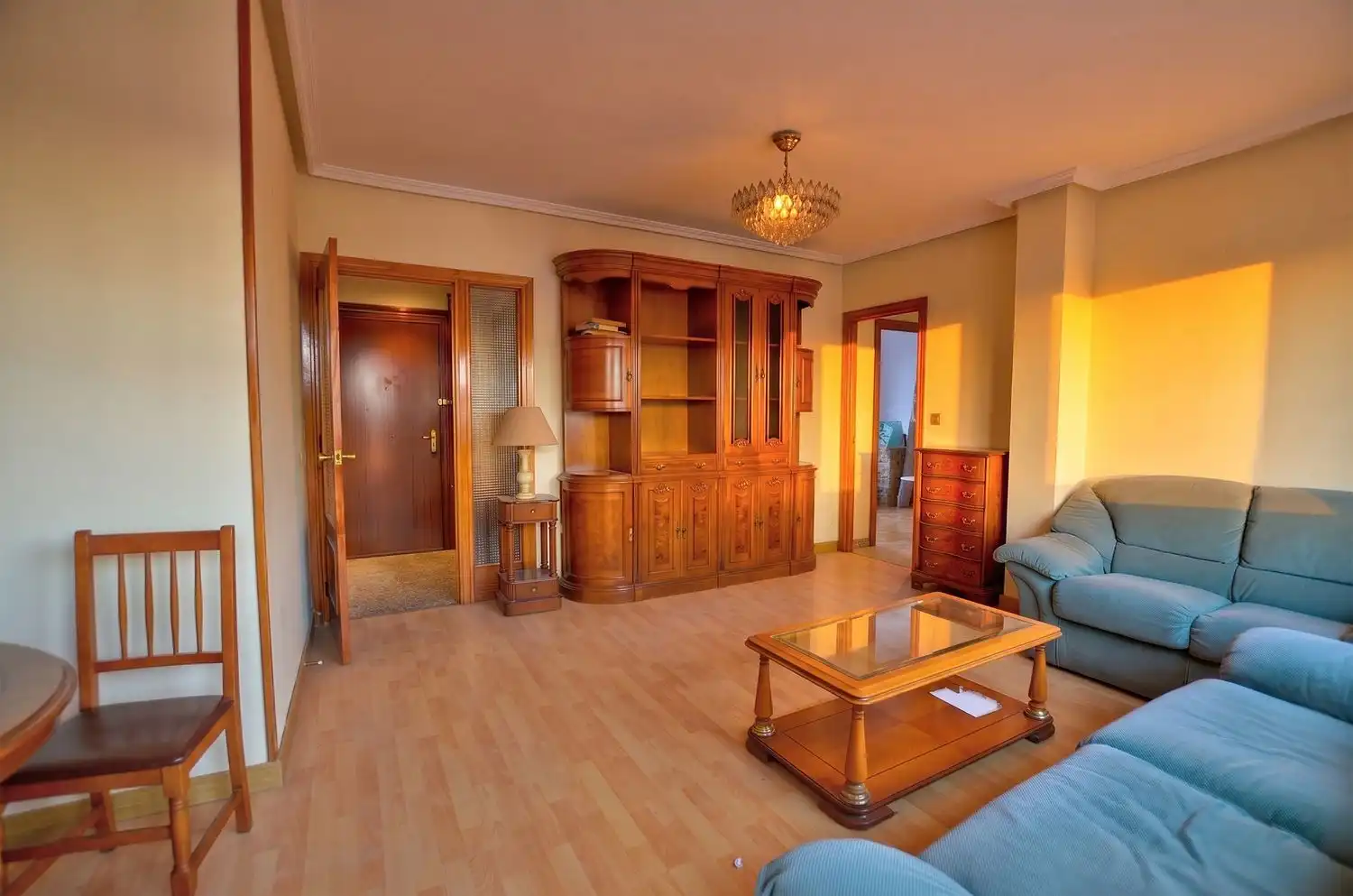 Wohnzimmer von Wohnung zum Verkauf in Oviedo  mit Heizung, Terrasse und Schwimmbad