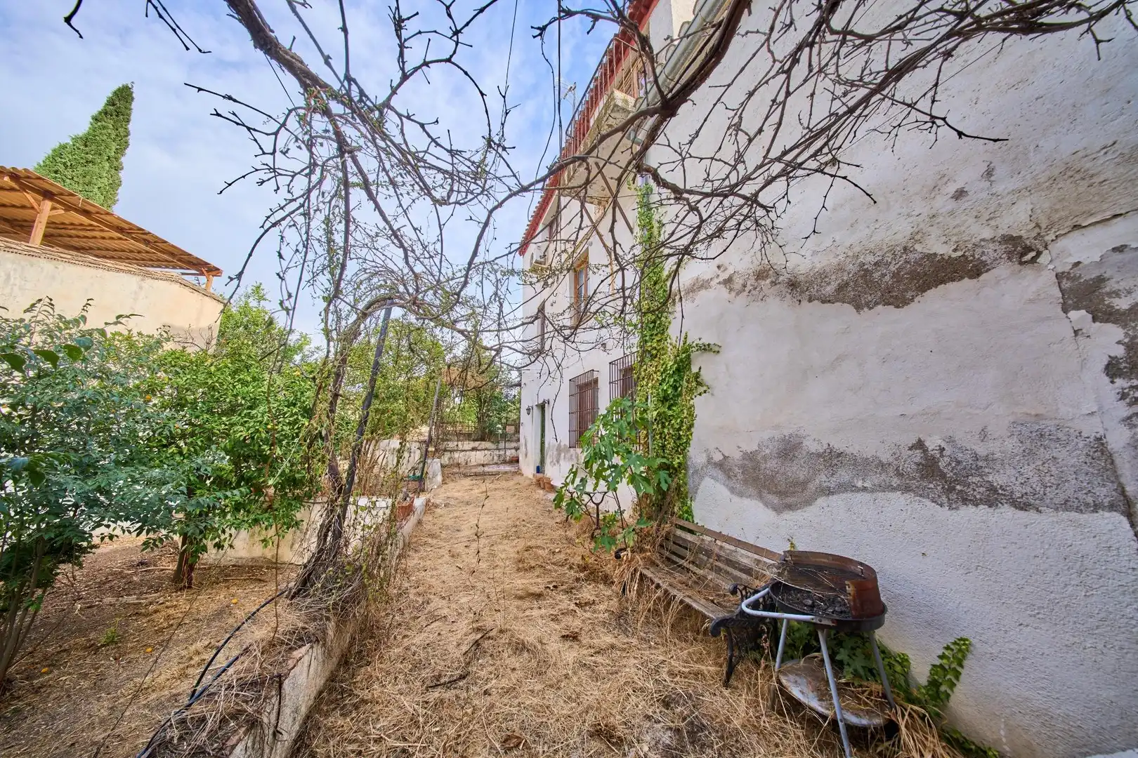 Vista exterior de Casa o chalet en venta en Granada con Jardín privado, Terraza y Piscina