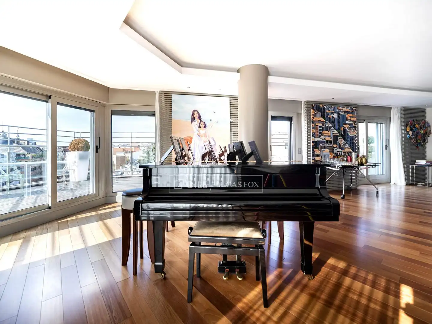 Sala d'estar de Àtic en venda en Madrid amb Aire condicionat, Calefacció i Parquet