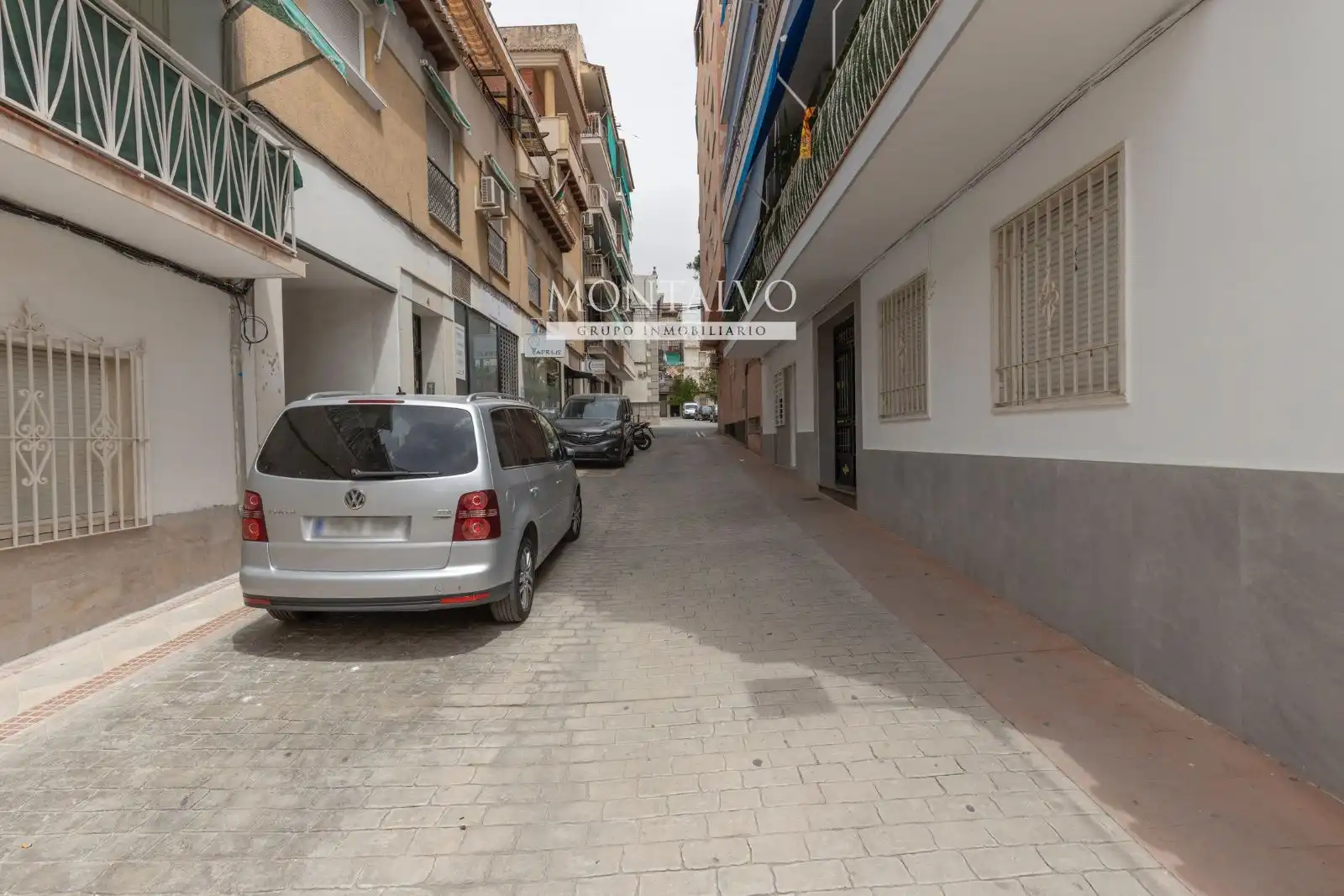 Außenansicht von Wohnung zum Verkauf in Atarfe mit Klimaanlage, Terrasse und Abstellraum