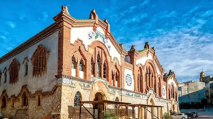 Vista exterior de Casa o xalet en venda en El Pinell de Brai amb Calefacció