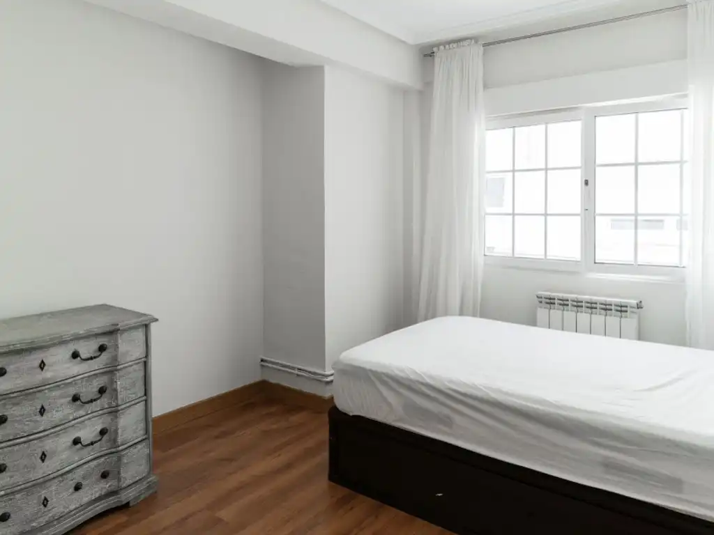 Habitación de Piso en venta en Avilés