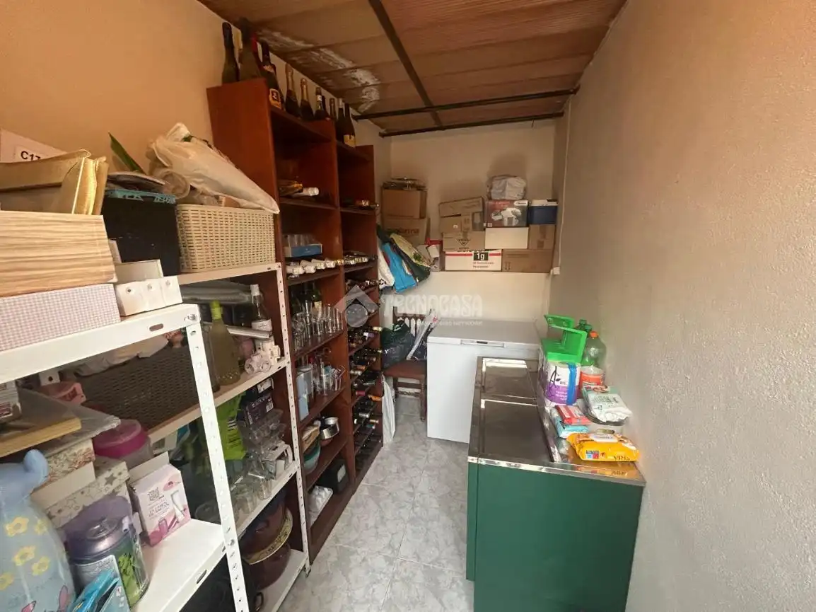 Casa adosada en venta en Zona de la Vega