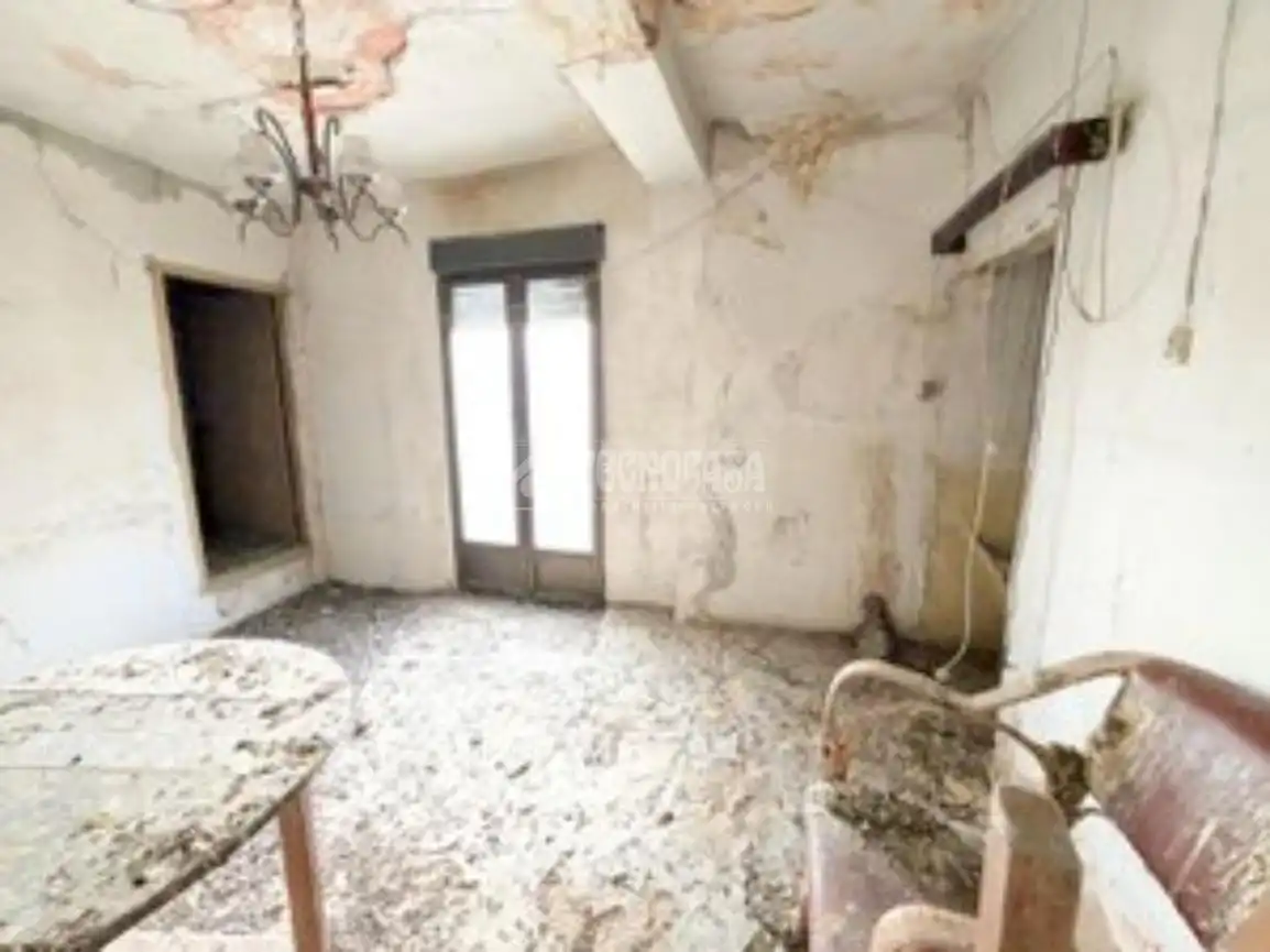 Casa adosada en venta en Torrelaguna