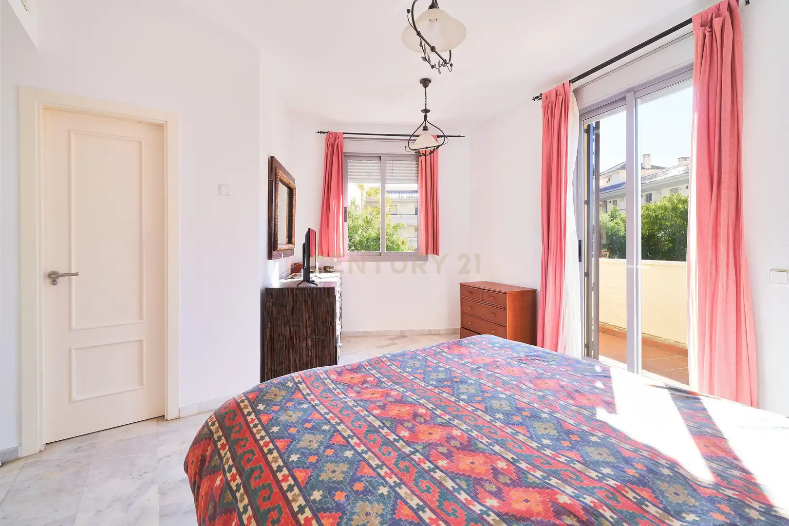 Bedroom of Houses for sale in Fuengirola  with Private garden, Alarm and Community pool