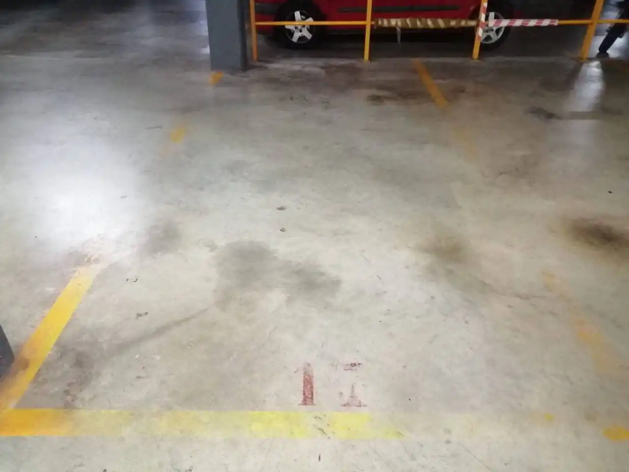 Parking to rent in Centre - Sant Oleguer