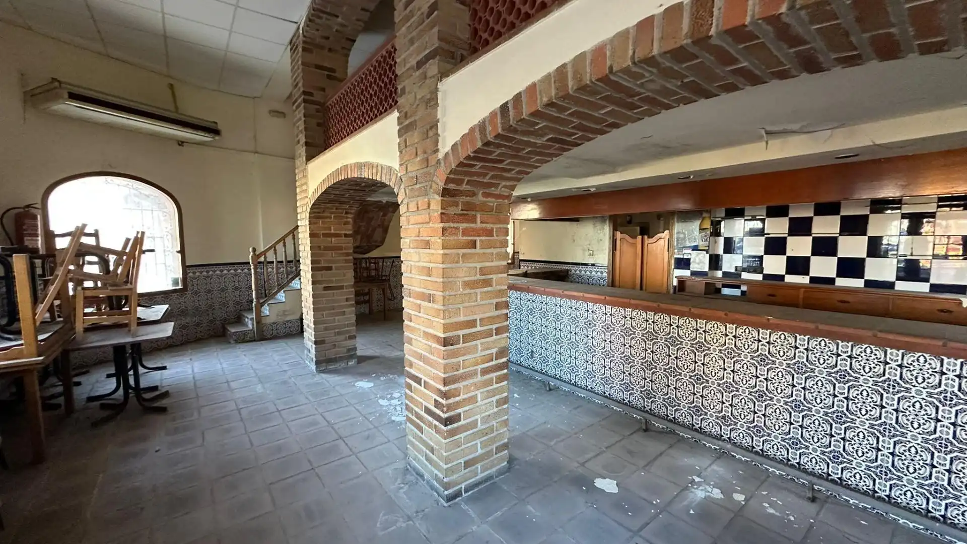 Business premises for sale in MAESTRO SERRANO, imagen 2