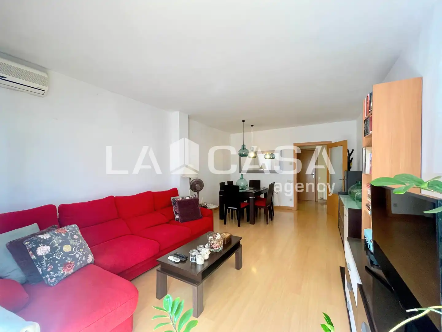 Sala de estar de Dúplex en venta en Badalona con Calefacción, Piscina y Balcón