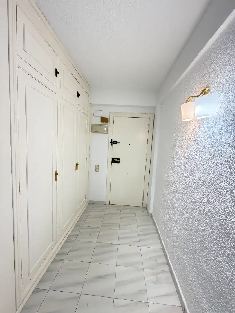 Pis amb ascensor en venda a Calle Campoamor, imagen 2