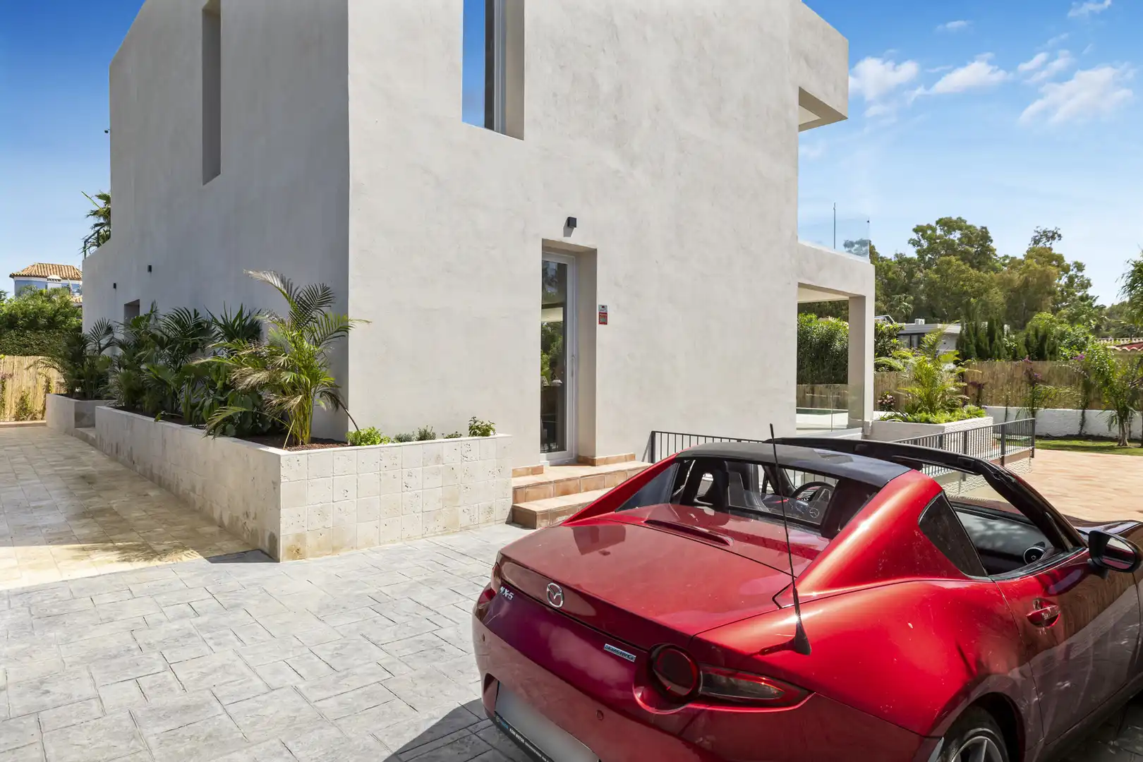 Vista exterior de Casa o chalet en venta en Marbella con Aire acondicionado, Jardín privado y Terraza