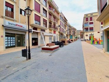 Parcheggio in vendita a Centro