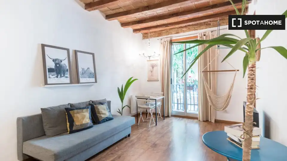 Habitació a El Poble Sec - Parc de Montjuïc