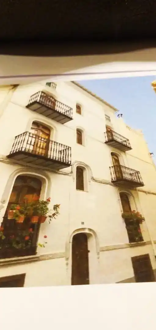 Vista exterior de Piso en venta en Morella con Horno, Lavadora y Microondas