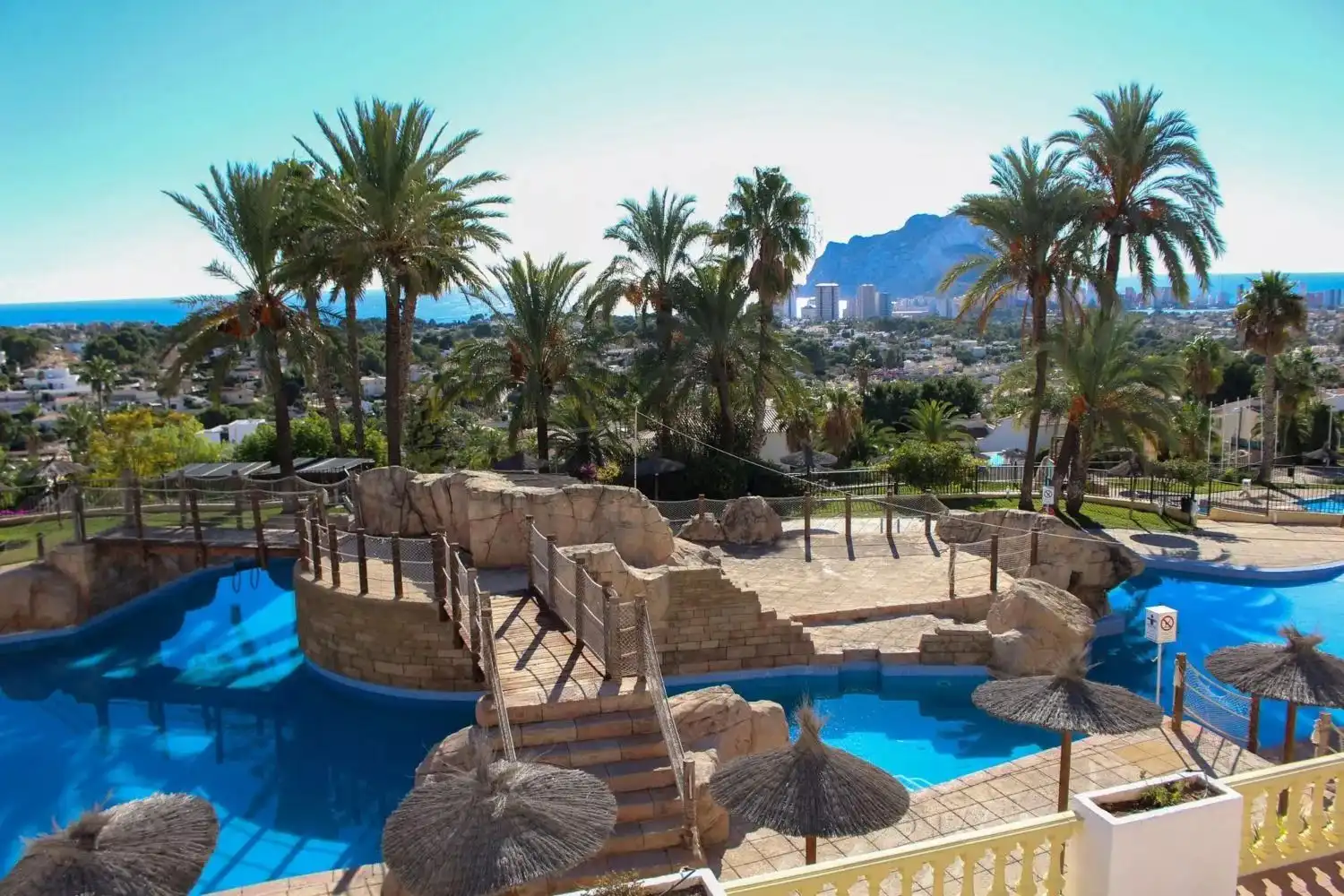 Piscina de Casa o xalet en venda en Calpe / Calp amb Aire condicionat, Jardí privat i Terrassa