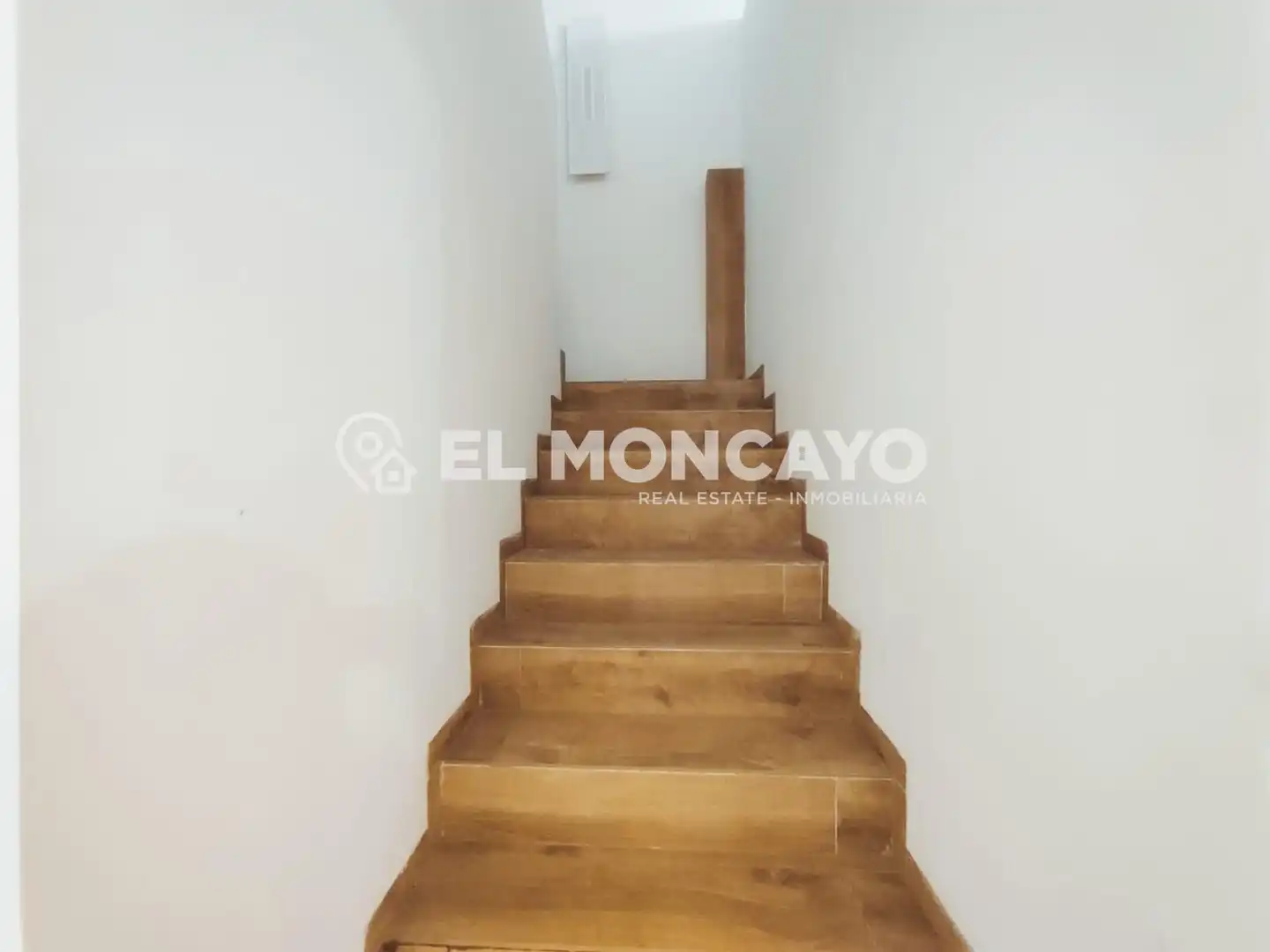 Houses for sale in Daya Nueva  with Air Conditioner, Heating and Private garden