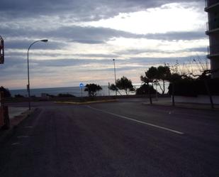 Vista exterior de Àtic en venda en Mont-roig del Camp amb Aire condicionat i Terrassa