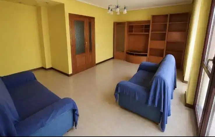 Sala d'estar de Casa o xalet en venda en Lardero amb Aire condicionat, Piscina i Balcó