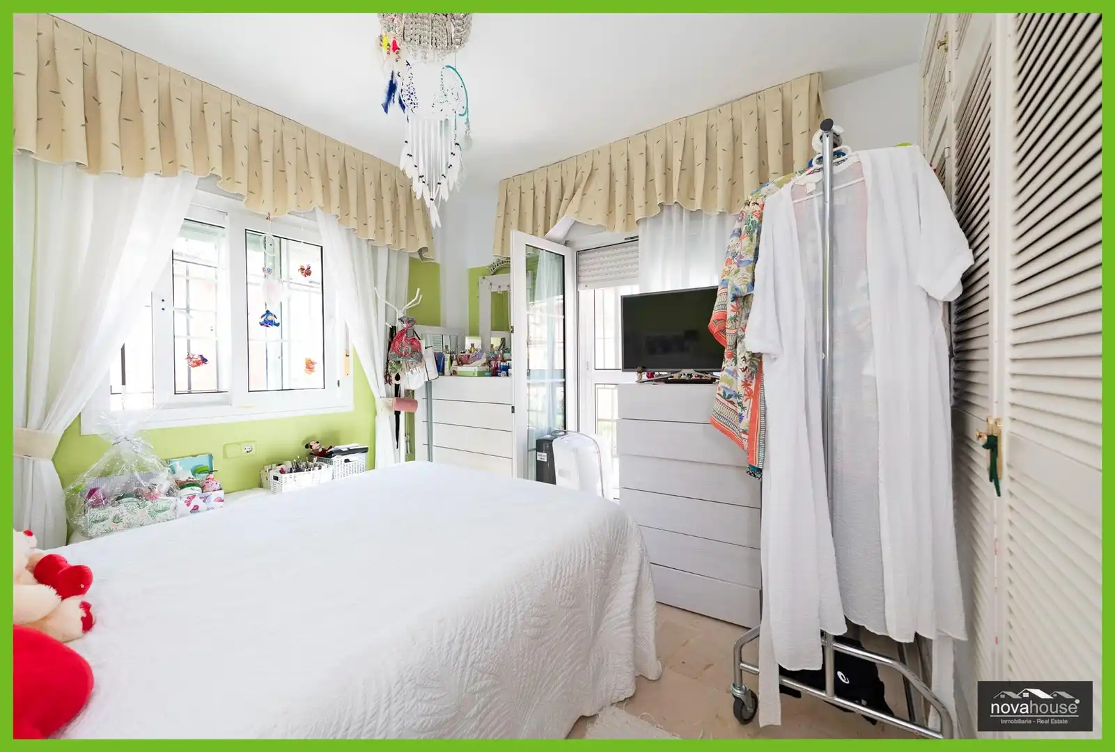 Habitación de Casa o chalet en venta en Torremolinos con Aire acondicionado, Jardín privado y Trastero