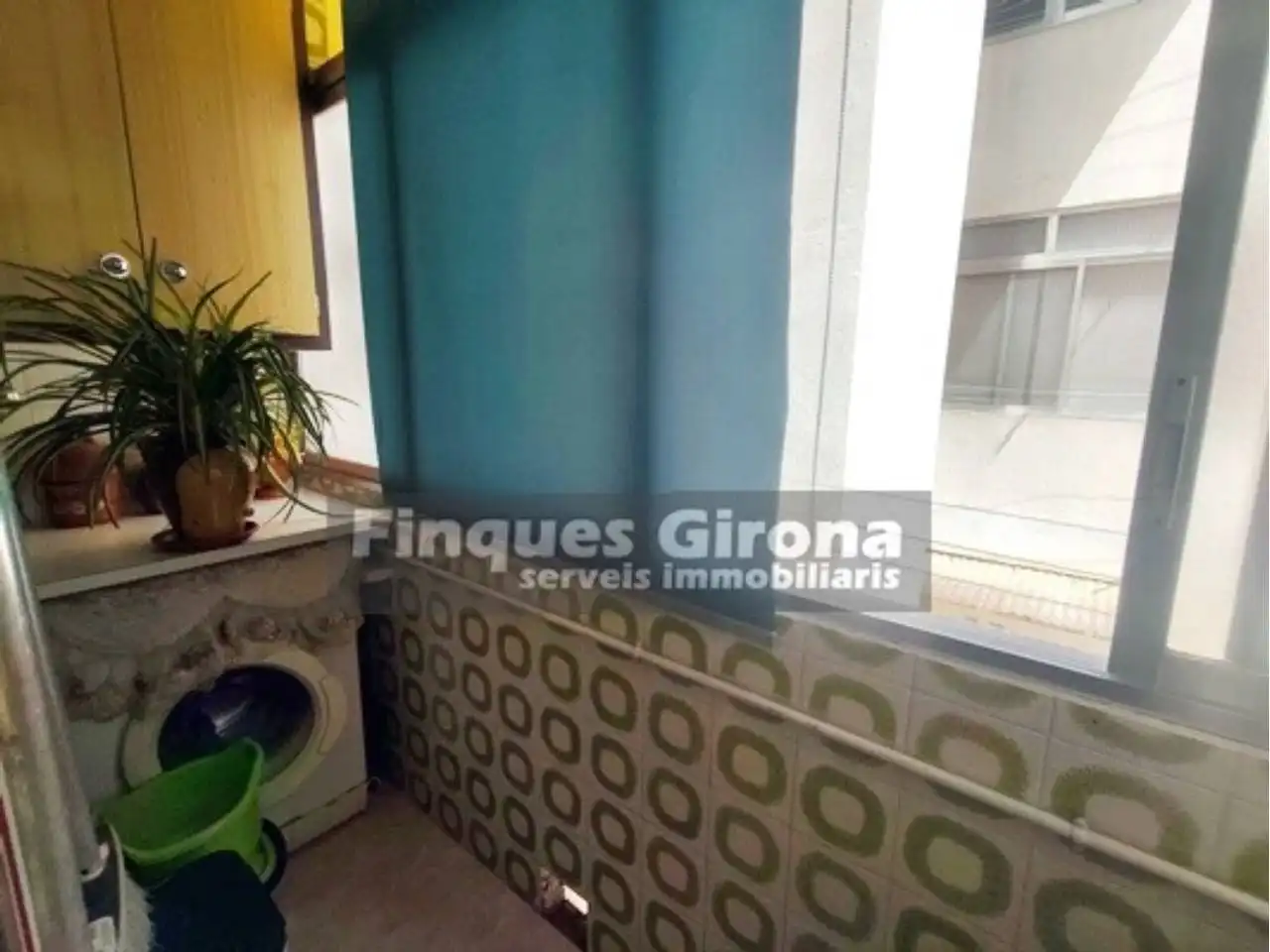 Terrassa de Pis en venda en Girona amb Calefacció, Traster i Moblat