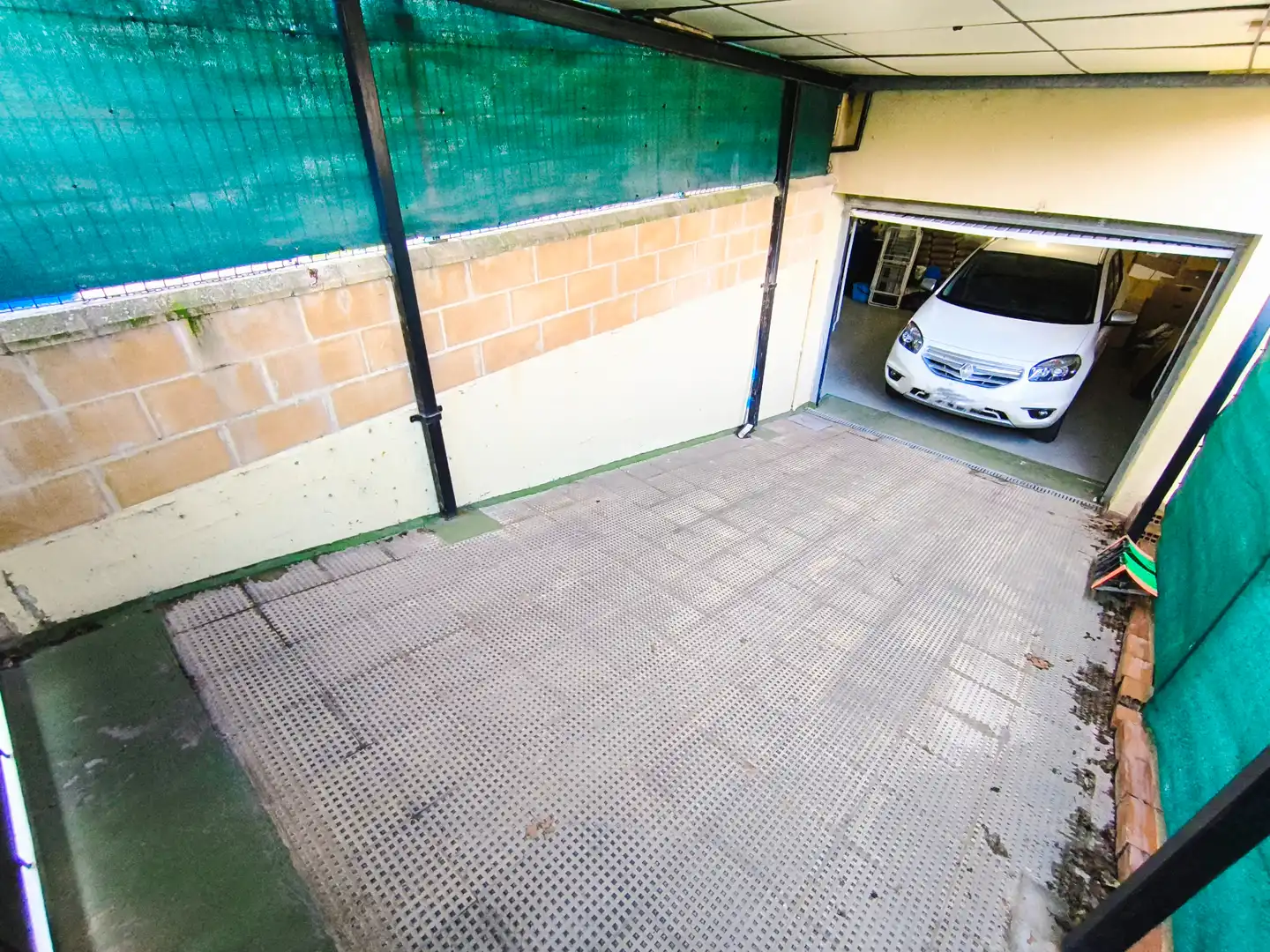 Aparcament de Casa o xalet en venda en Magaz de Pisuerga amb Calefacció, Jardí privat i Terrassa