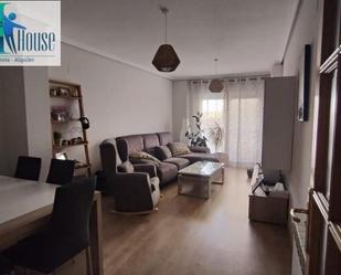 Living room of Flat for sale in  Albacete Capital  with Air Conditioner, Heating and Storage room