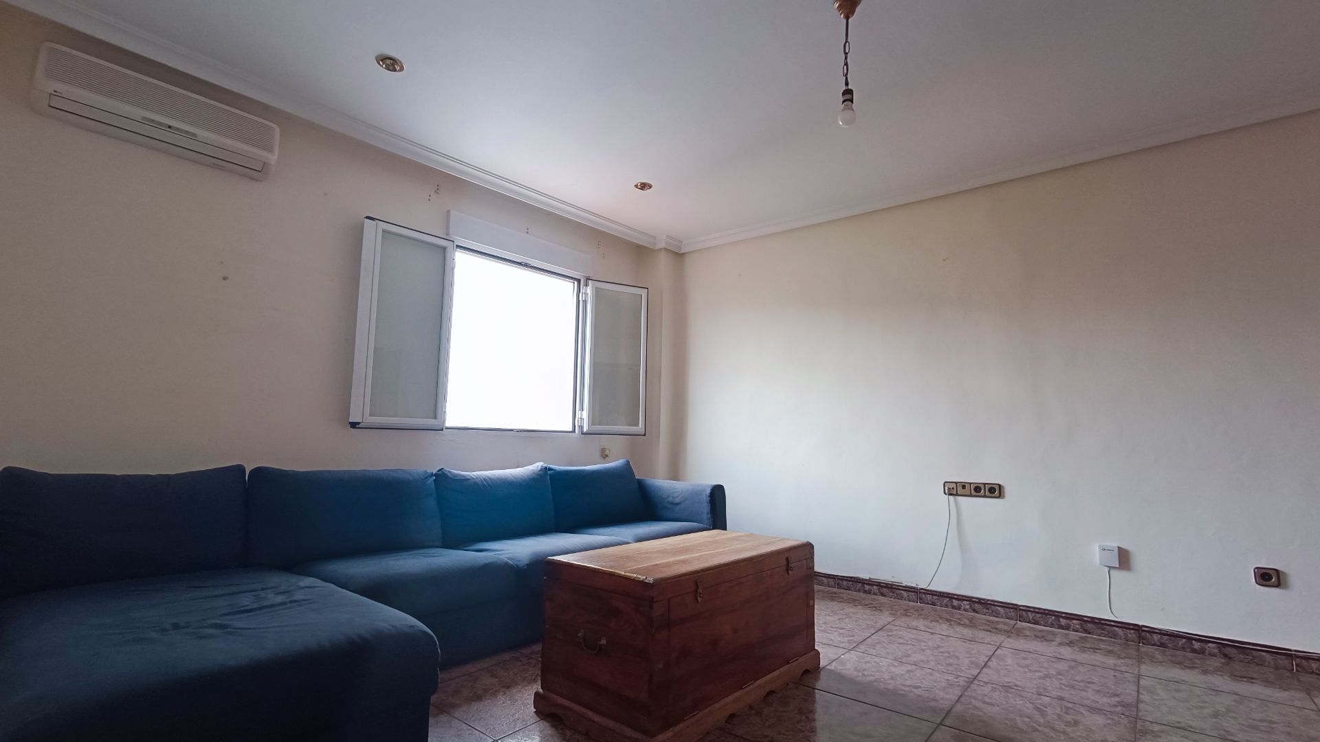 Sala d'estar de Pis en venda en  Madrid Capital amb Aire condicionat, Calefacció i Forn