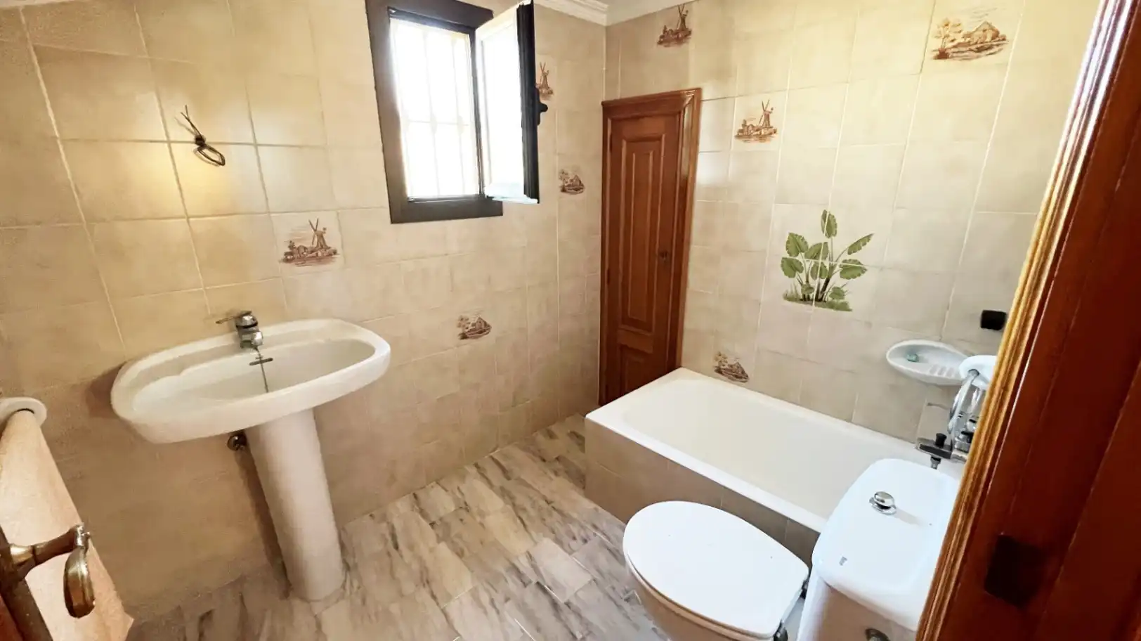 Detached house with pool for sale in Las Marinas / Les Marines, imagen 15