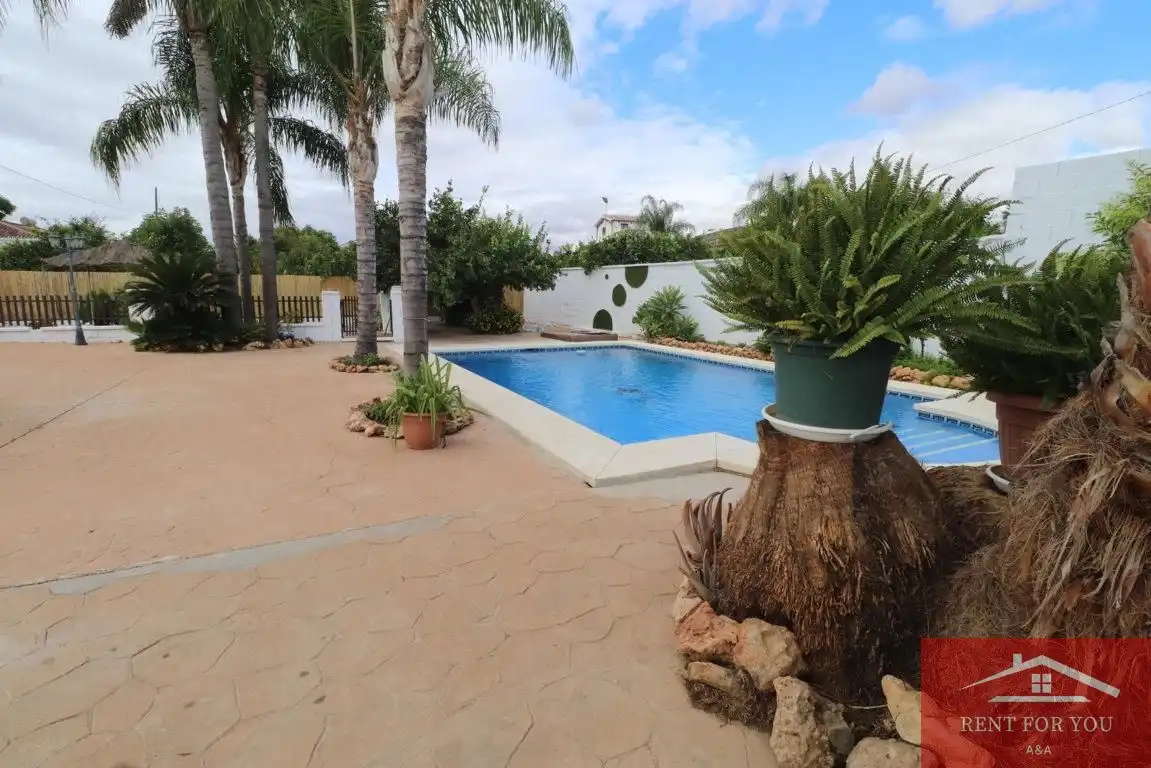 Casa con piscina en alquiler en Centro, imagen 9