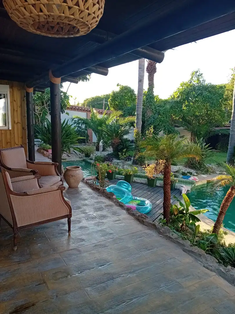 Chalet con terraza en venta en Calle Gaucín, imagen 2
