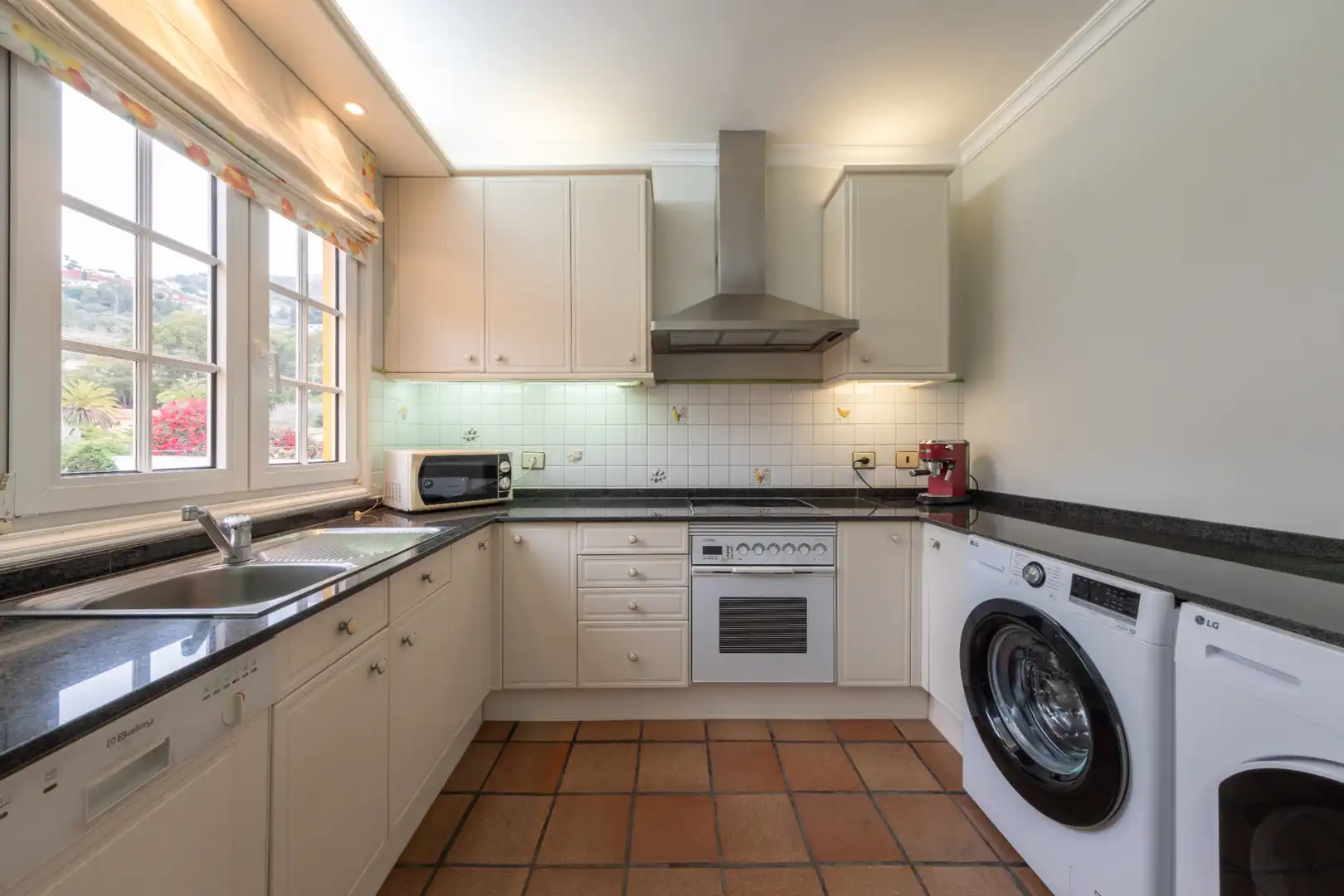 Kitchen of Houses for sale in Santa Brígida  with Air Conditioner, Private garden and Terrace