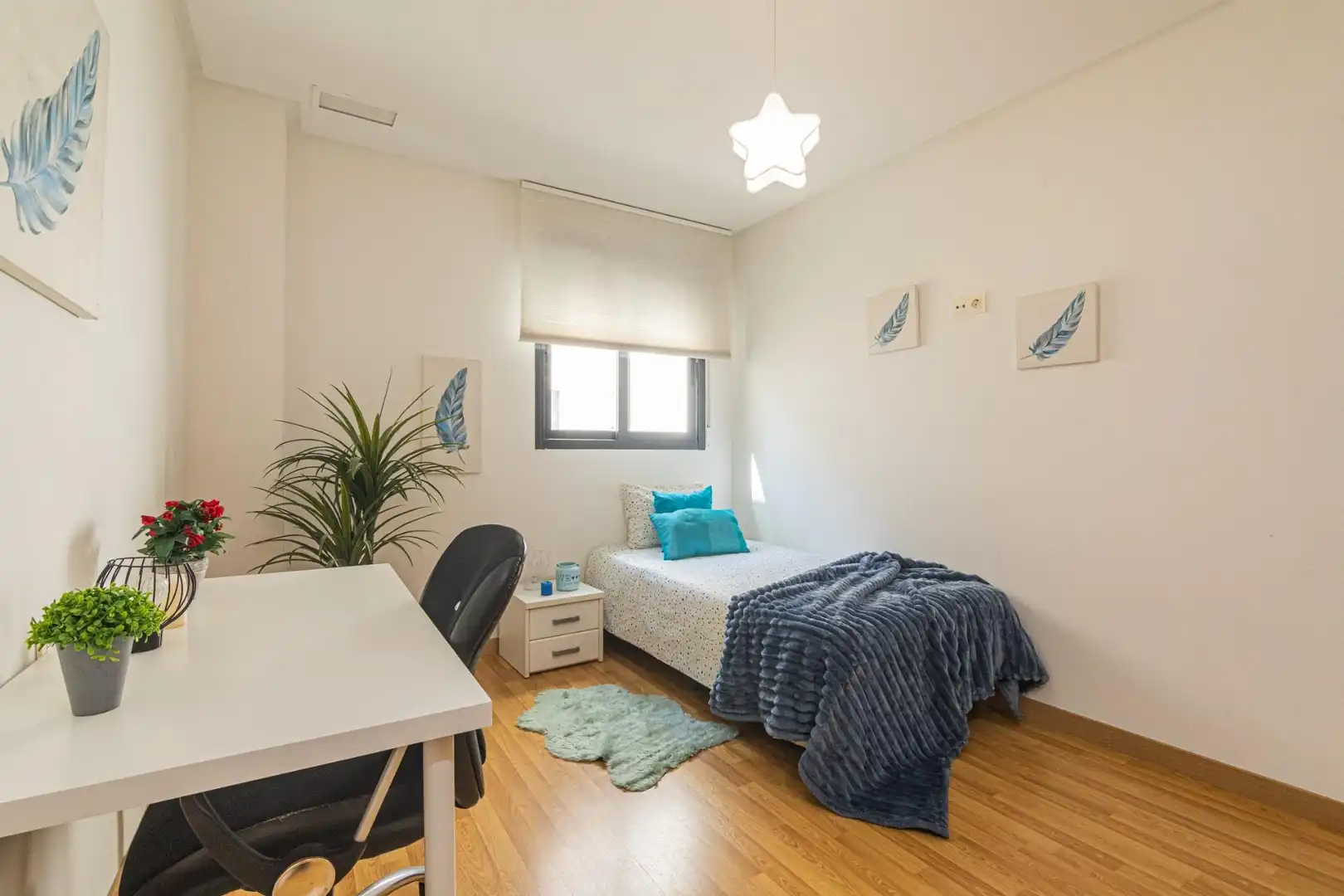 Bedroom of Flat for sale in Crevillent  with Terrace and Community pool