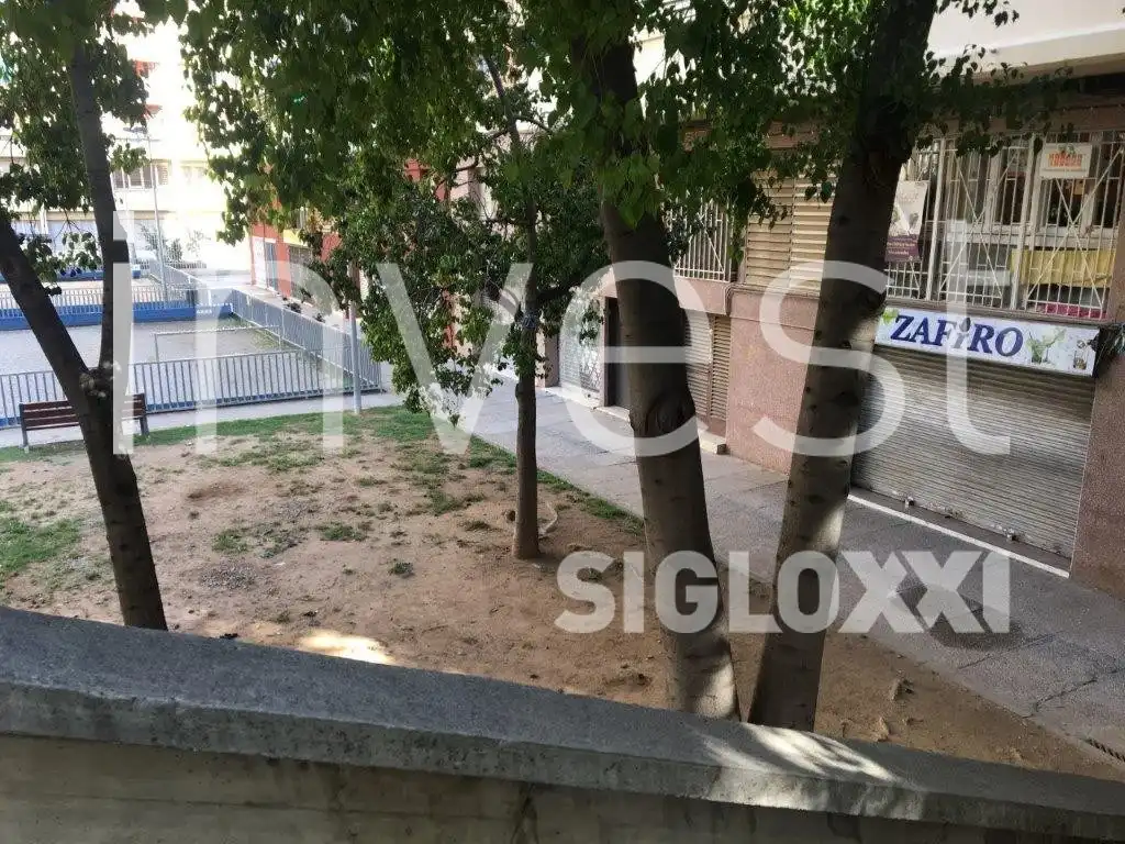 Vista exterior de Local en venta en Barcelona con Aire acondicionado y Amueblado