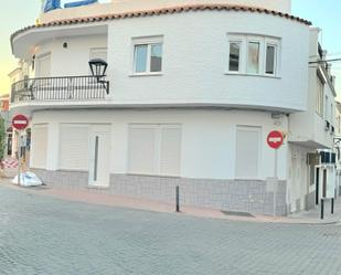 Vista exterior de Edifici en venda en Estepona